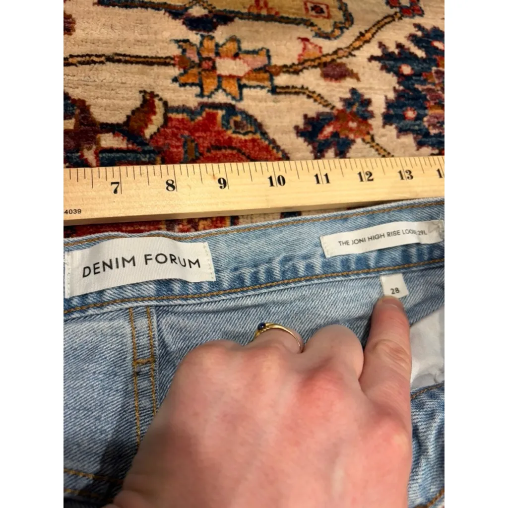 Denim Forum The Joni High Rise Loose Jeans Distressed Light Wash Women’s Size 28 - Image 5