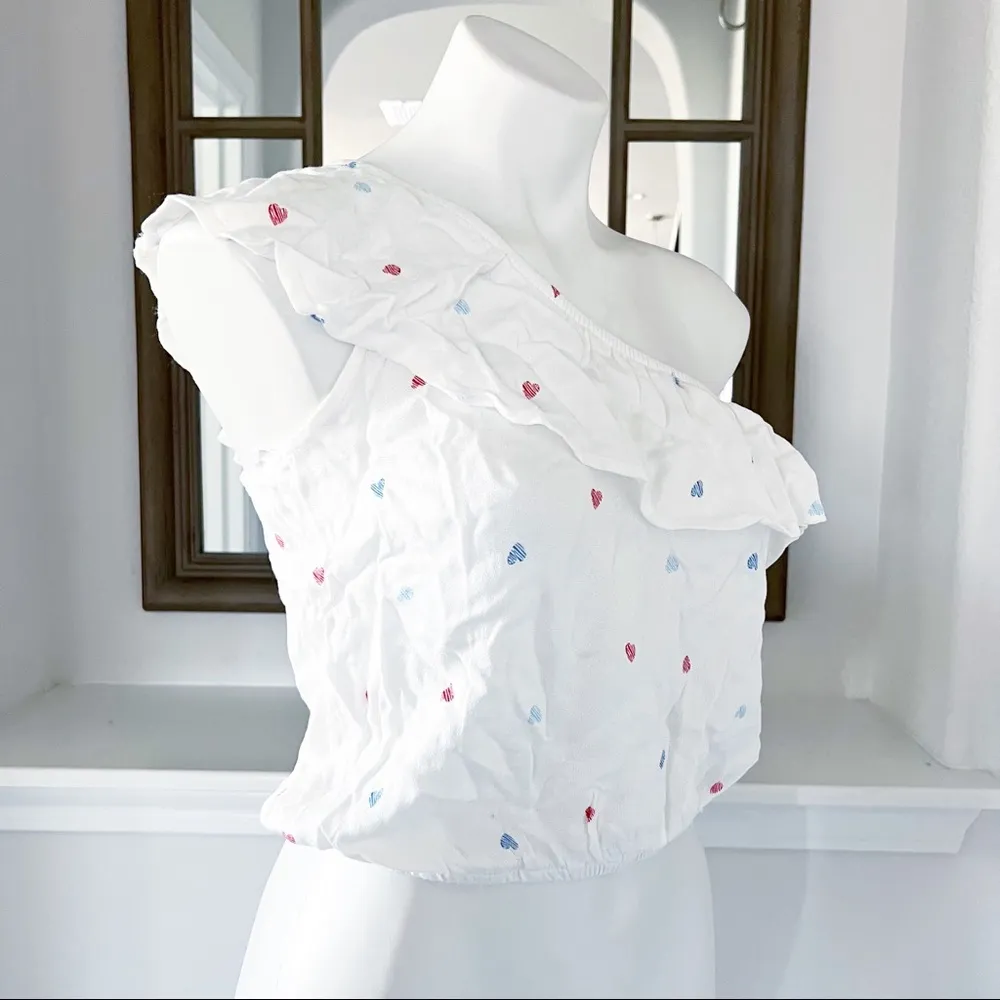 Hippie Rose Tiered One Shoulder Top w/ Red Blue Hearts, Size L NWT - Image 5