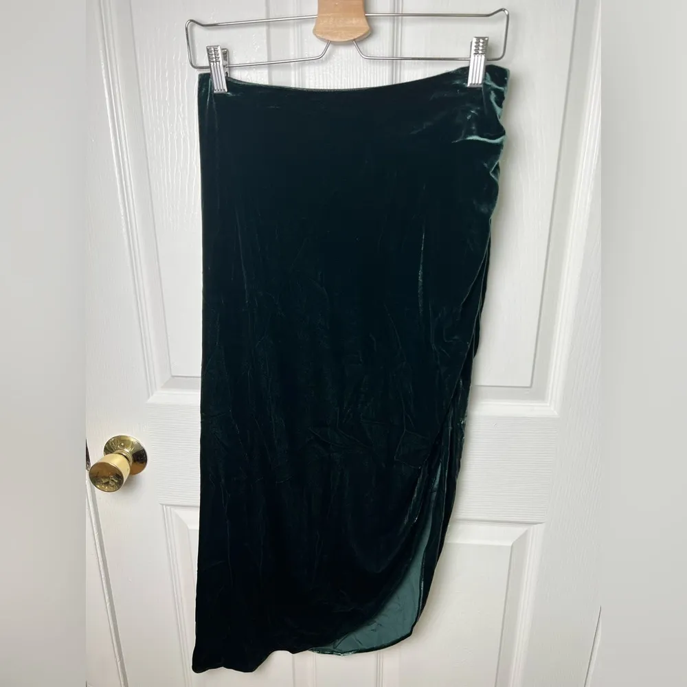 Veronica Beard Herst Satin Velvet Midi Skirt Emerald 8 - Image 3