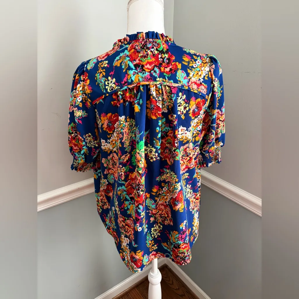 Umgee Mixed Floral Boho Top
Size Small - Image 2