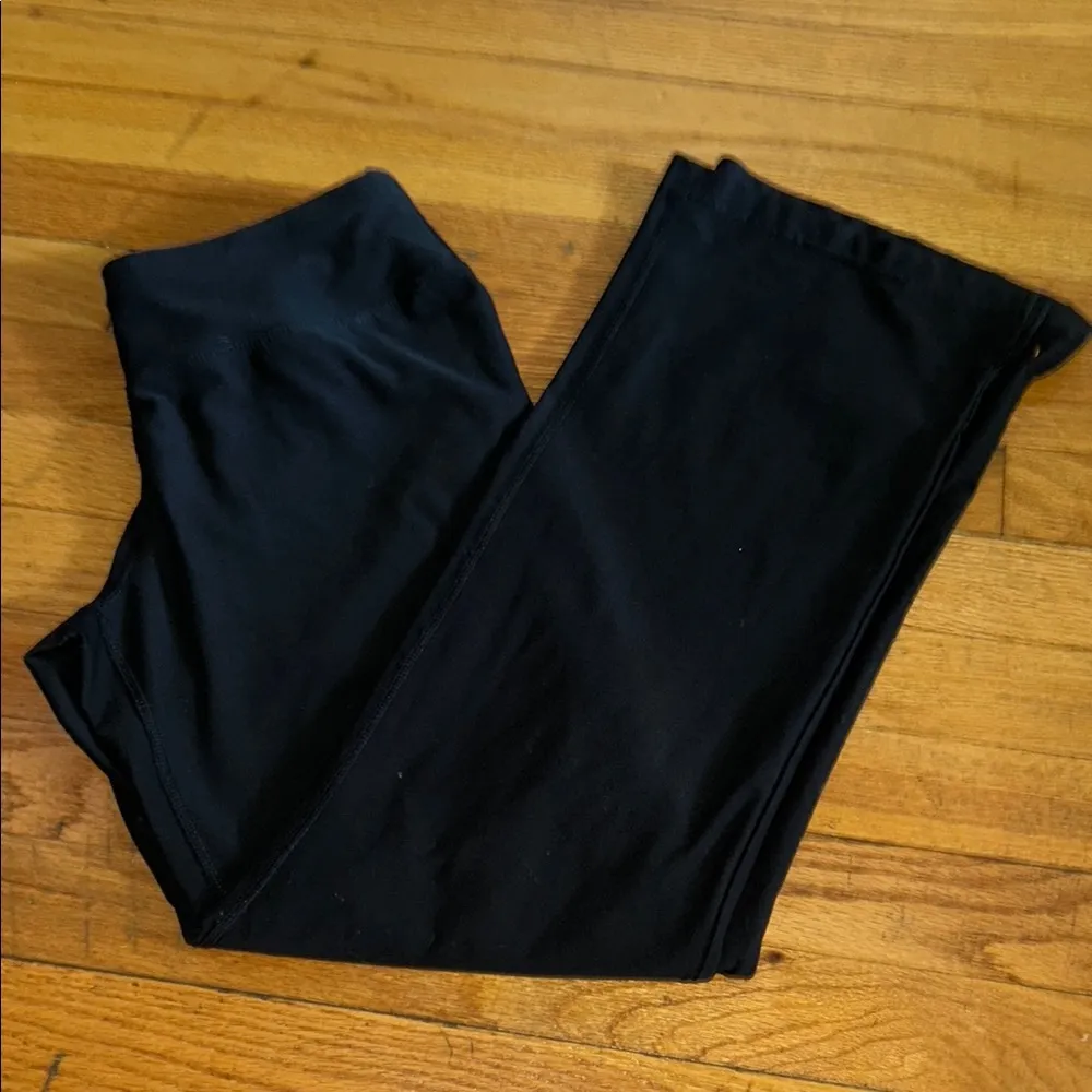 Lucy Jet Black Performance Leggings Size XS - Image 8