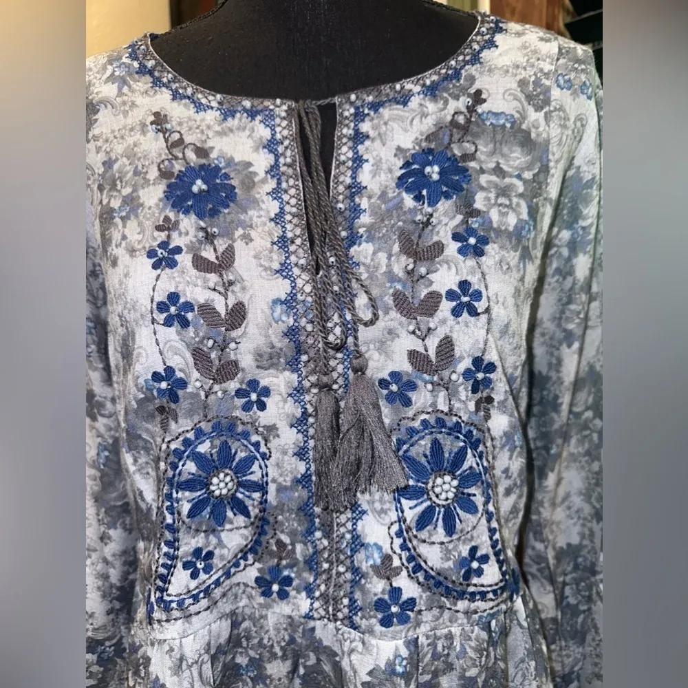 Ivy Jane Bohemian Tunic Top Blue White Embroidery Small - Image 3