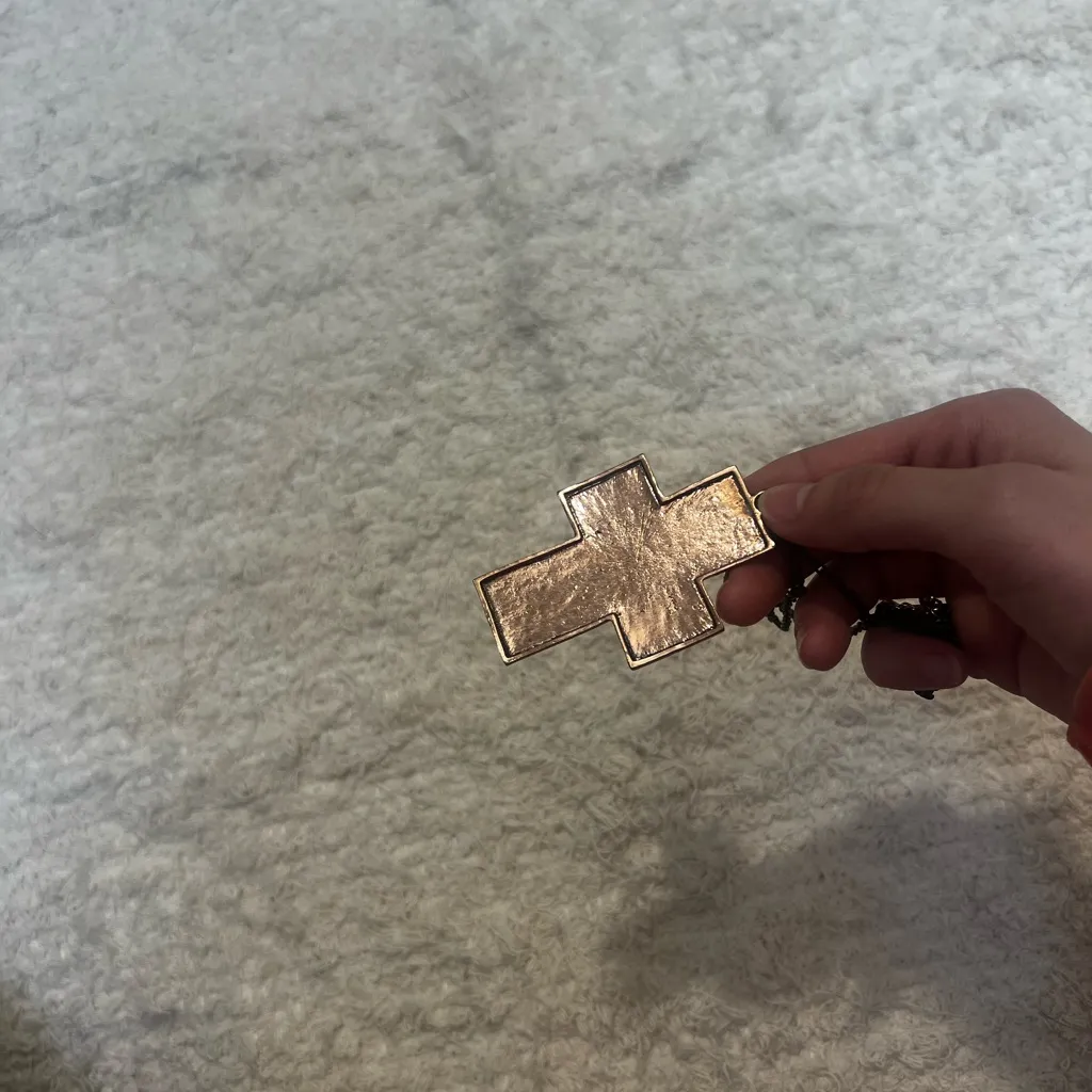 Large Hammered Texture Copper Cross w/Black Cabochons Pendant Necklace - Image 3