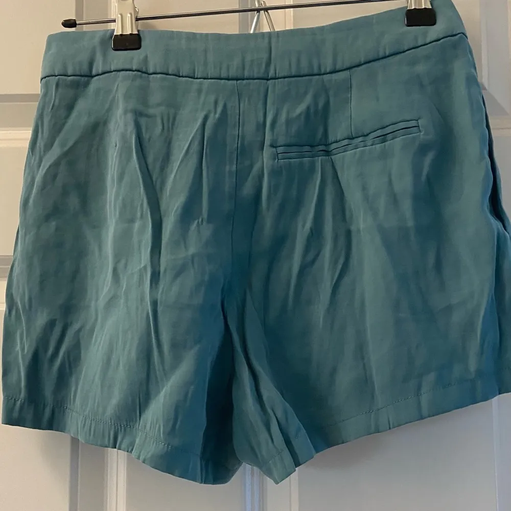 Forever 21  short - Image 2