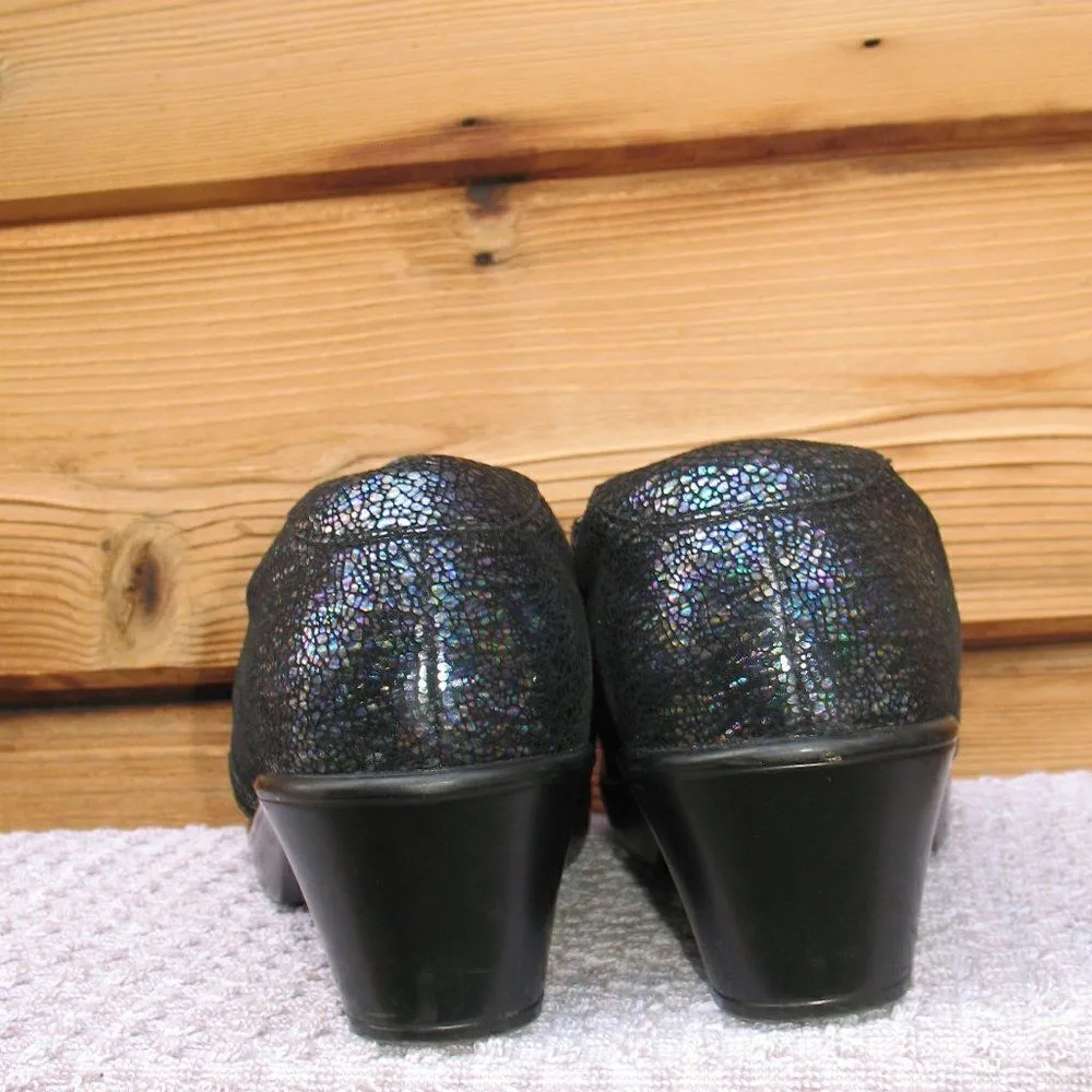 Alegria Hayli Heeled Metallic Bootie Clog - Image 6