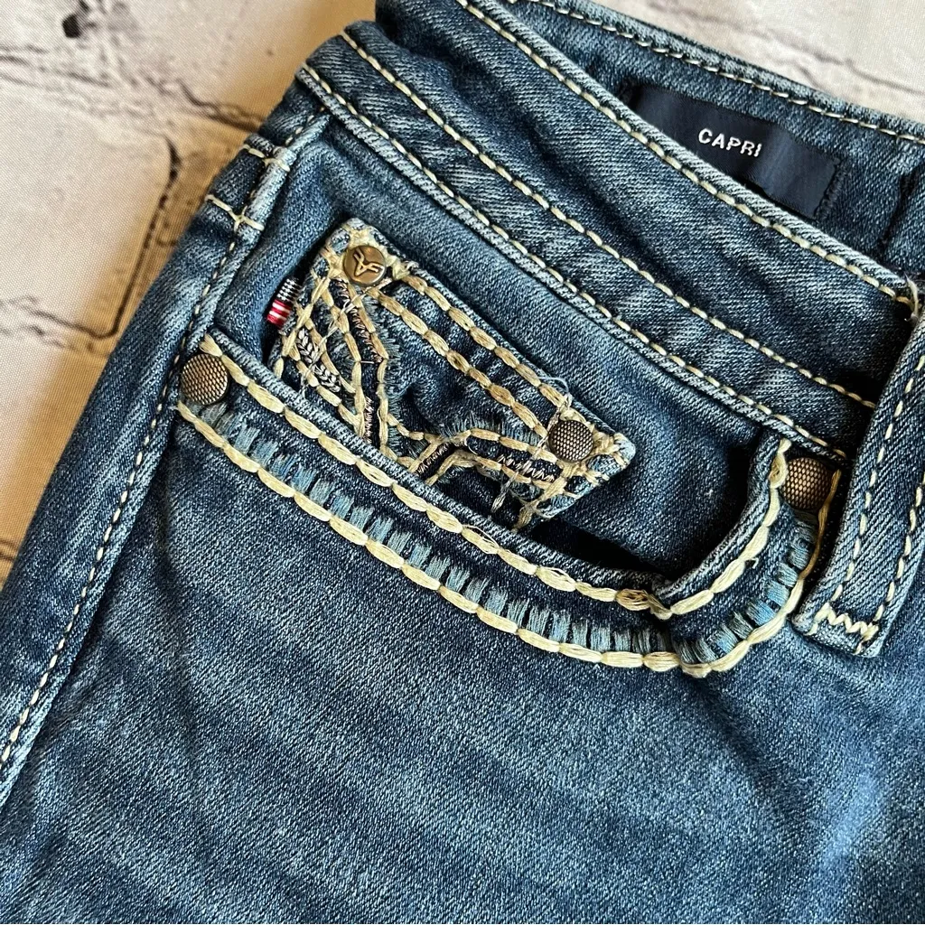 Vigoss Capri Jeans Embellished Sz 4 Womens 21"inseam Western Low Rise Retro Y2k - Image 3