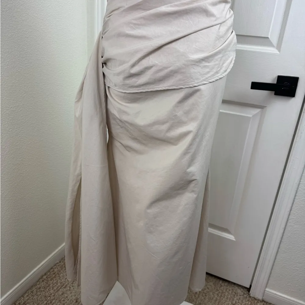 House Of Sunny Women's Venus Midi Skirt in Pearl Size 2. B18 White - Image 5