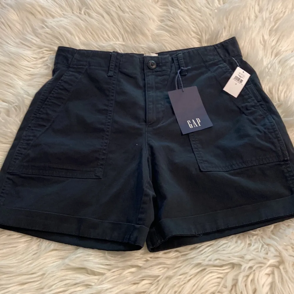 GAP 5” High Rise Khaki Shorts size 0 waist 28” brand new color navy blue - Image 9