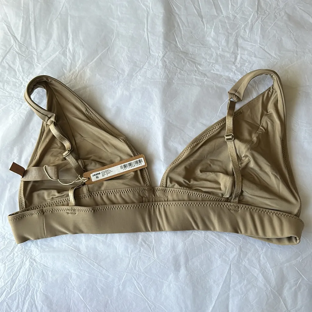 Skims Swim plunge Bikini top, color desert, size XL.‎ - Image 2