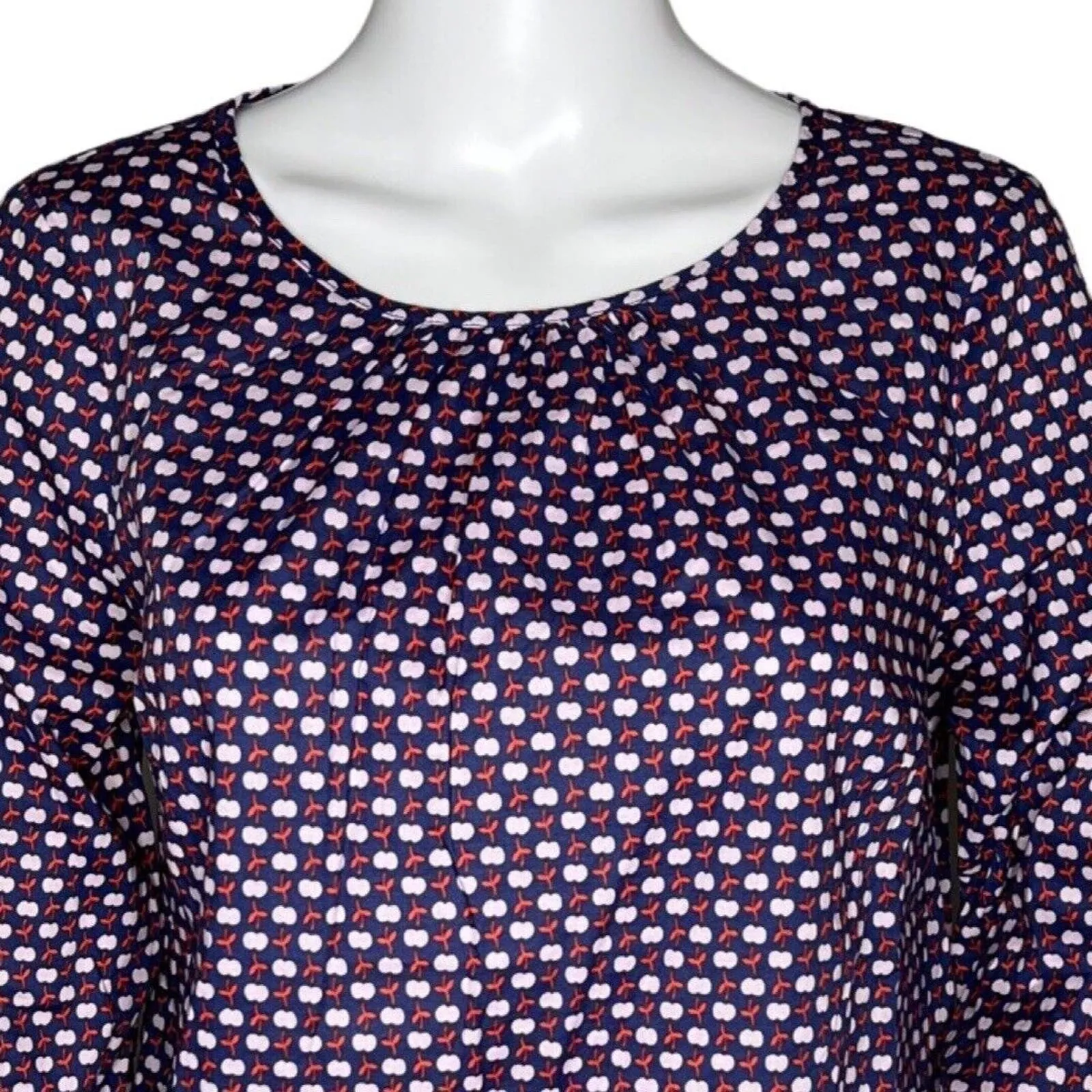 Boden Shirt Women‎ 8 Blue White Yvonne Button Back Apple Print Preppy Novelty - Image 5