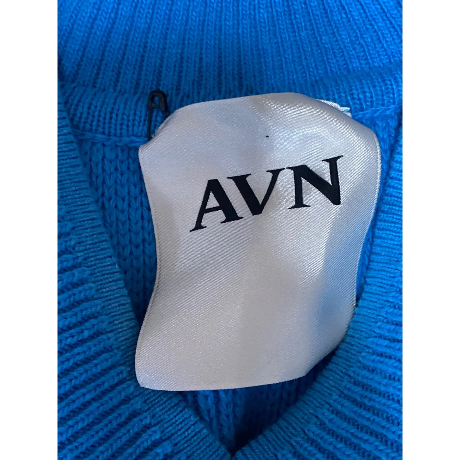 AVN Women's Blue Sleeveless V Neck Knit Boxy Crop Tank Sweater Vest Top Size 12 - Image 4