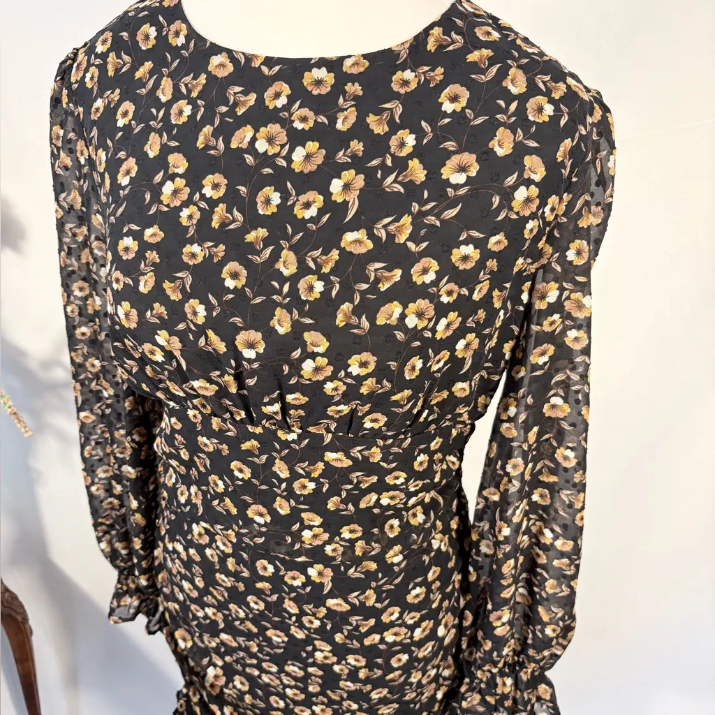 STORIA Swiss Dot Floral Corset-Inspired Ruched Long Sleeve Dress Size Large💛 - Image 3