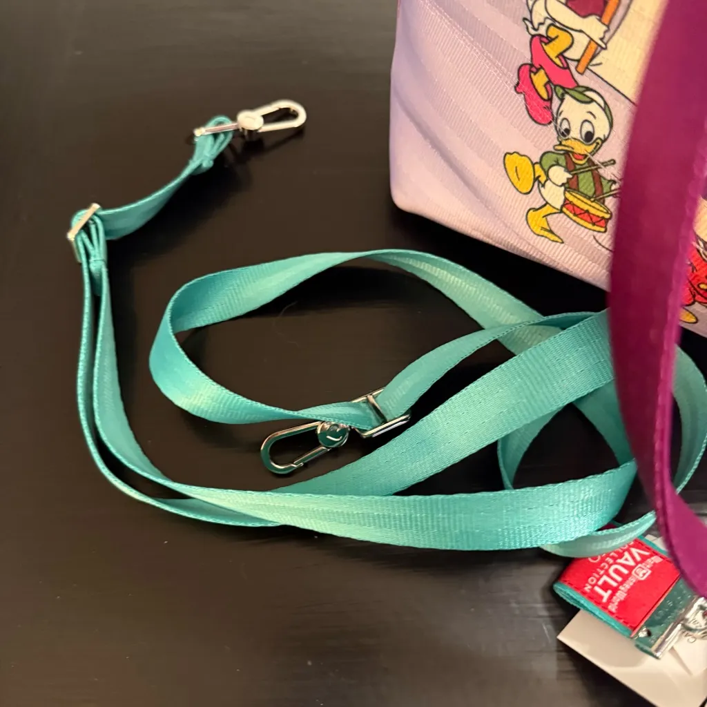 Disney Harvey’s  vault collection Walt Disney World 50th anniversary Tote - Image 6