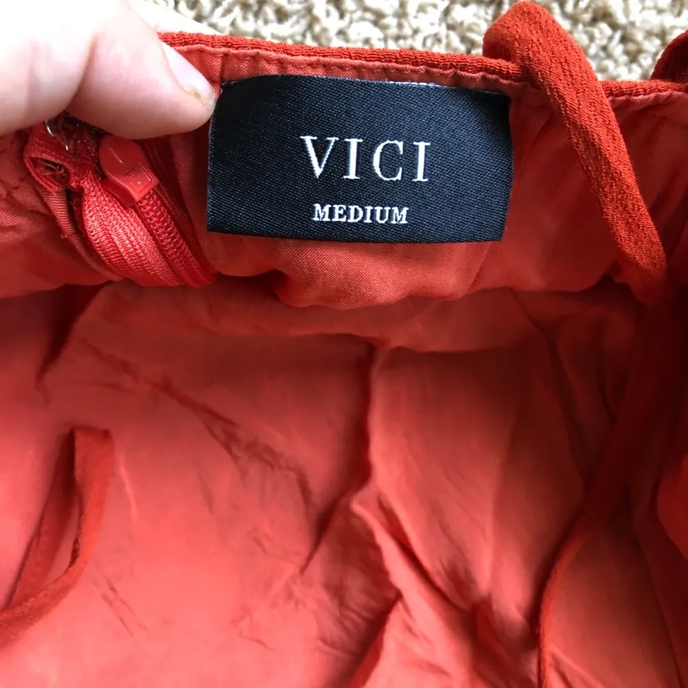 Vici wrap skirt dress Sz M - Image 5