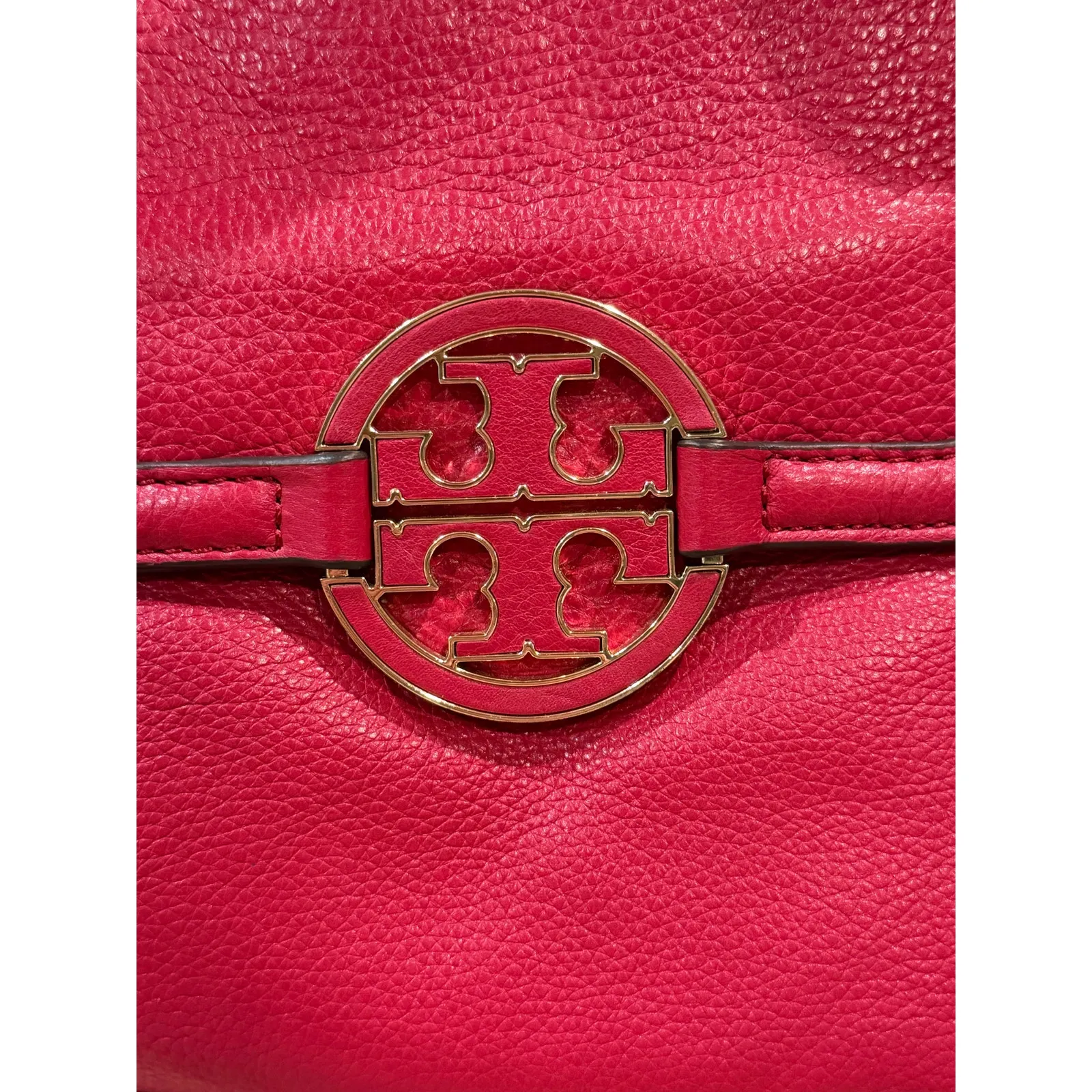 Tory Burch Amanda Hobo Crossbody Bag Carnation Red EUC - Image 5