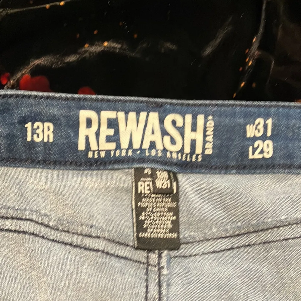 Rewash brand jeans distress hem - Image 5
