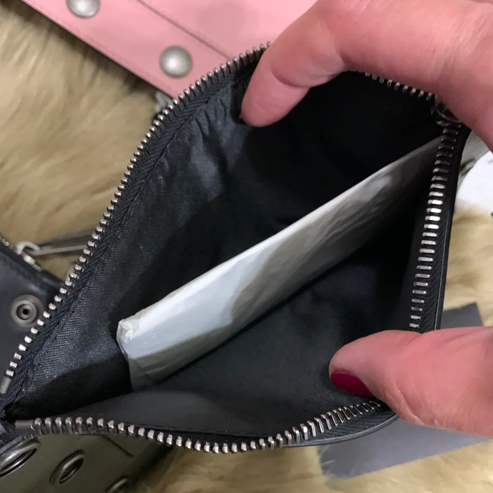 Authentic  Leather 3 in 1 design clip zip Crosby - Image 10