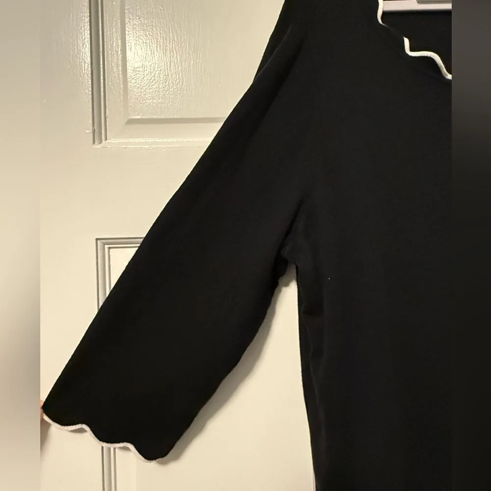 Roz & Ali Lightweight Scalloped Pullover Sweater Black With White Trim 3X - Image 5