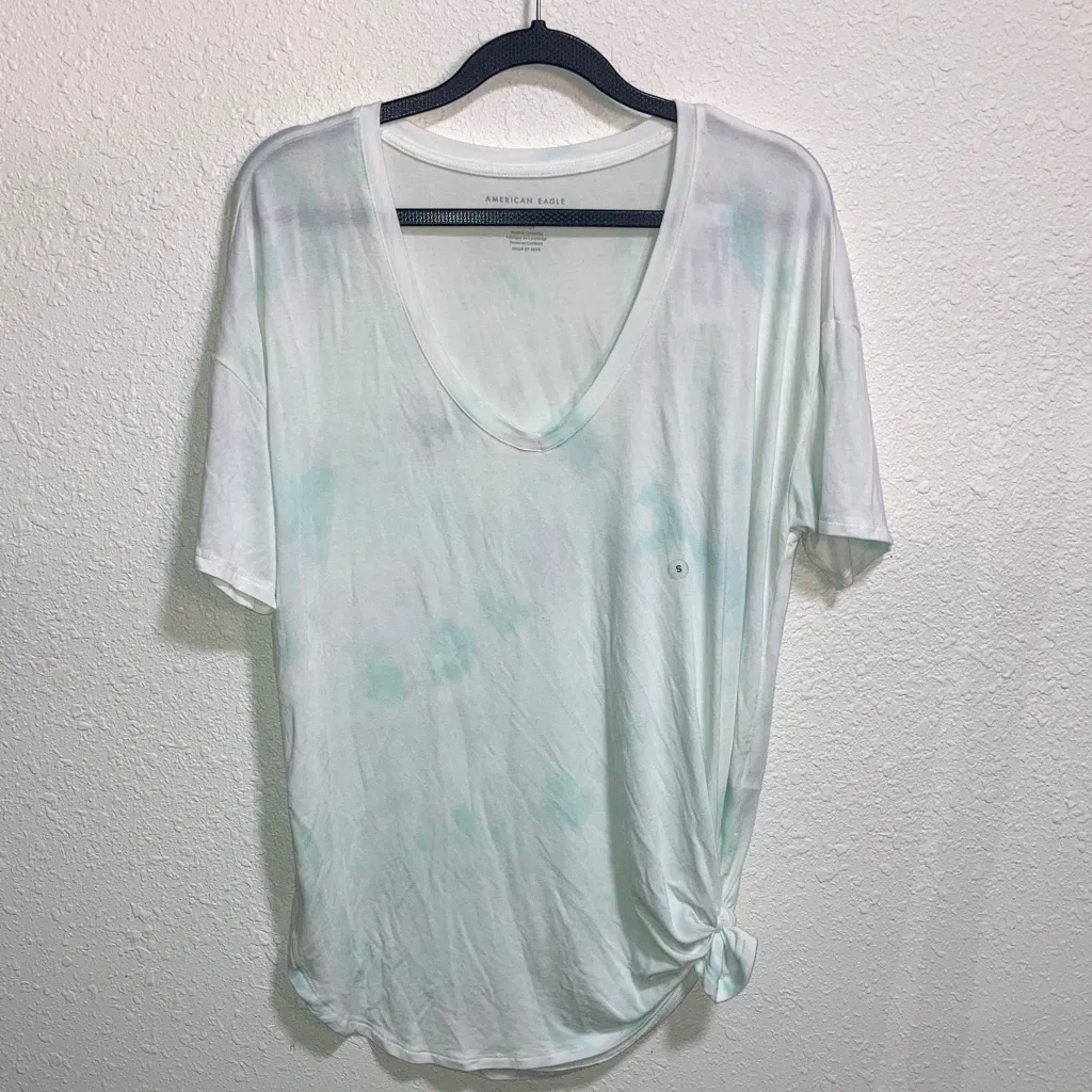 American Eagle Outfitters Tie Dye V Neck T Shirt Womens Size Small Light Green - Image 3