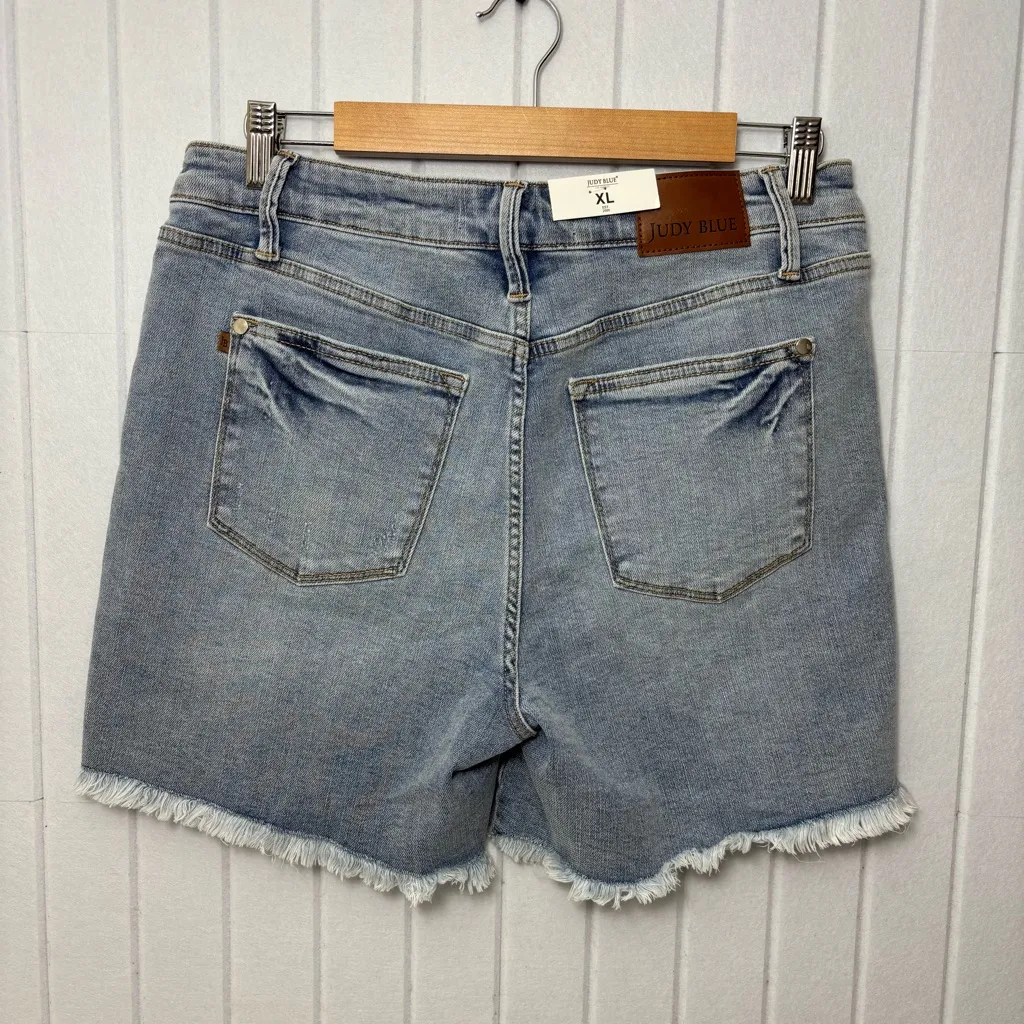 Judy Blue Mid Rise Frayed Hem Jean Shorts Light Blue Style#JB150331 LT  size XL - Image 2