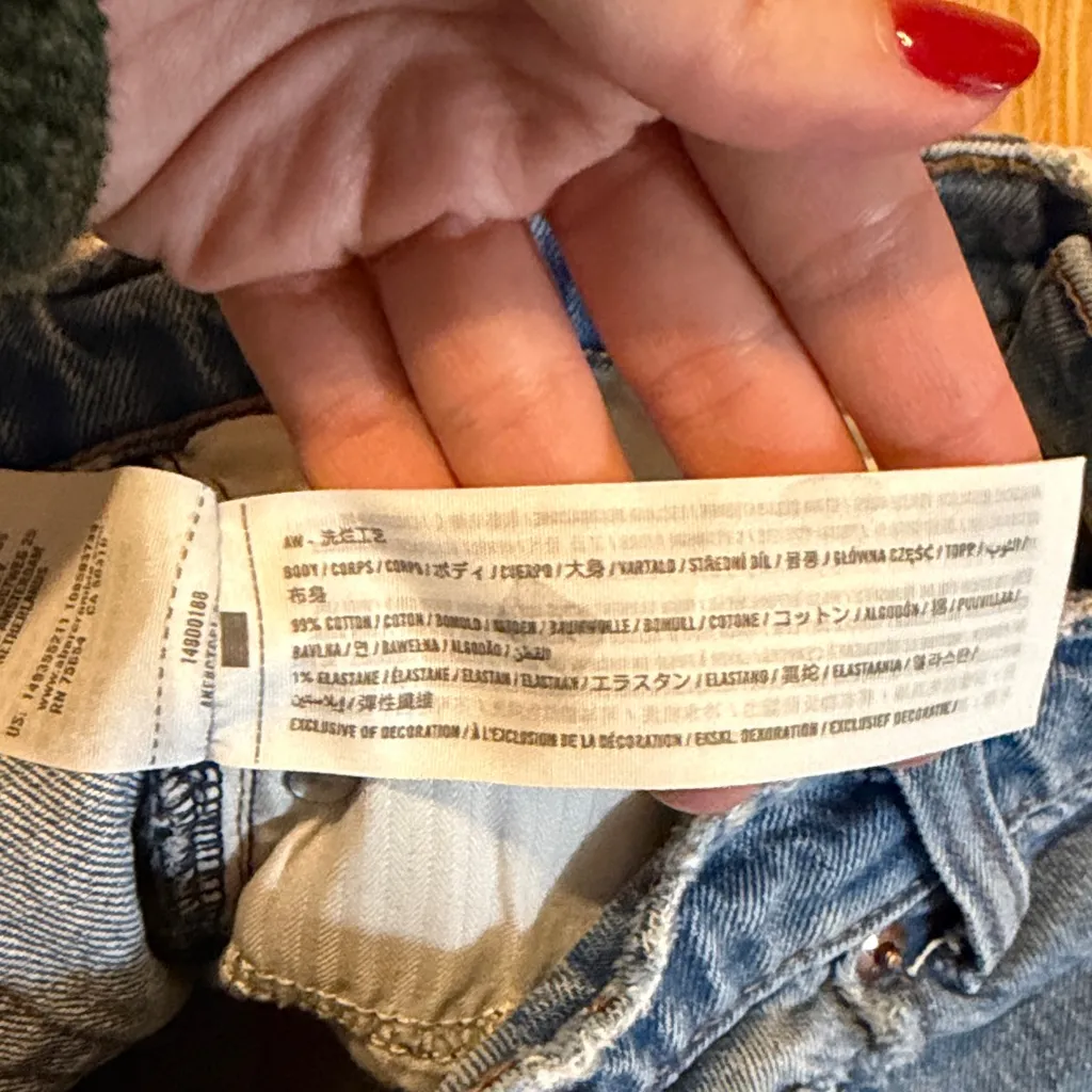 Abercrombie & Fitch Curve Love the Mom Short High Rise Sz 8/29 - Image 5