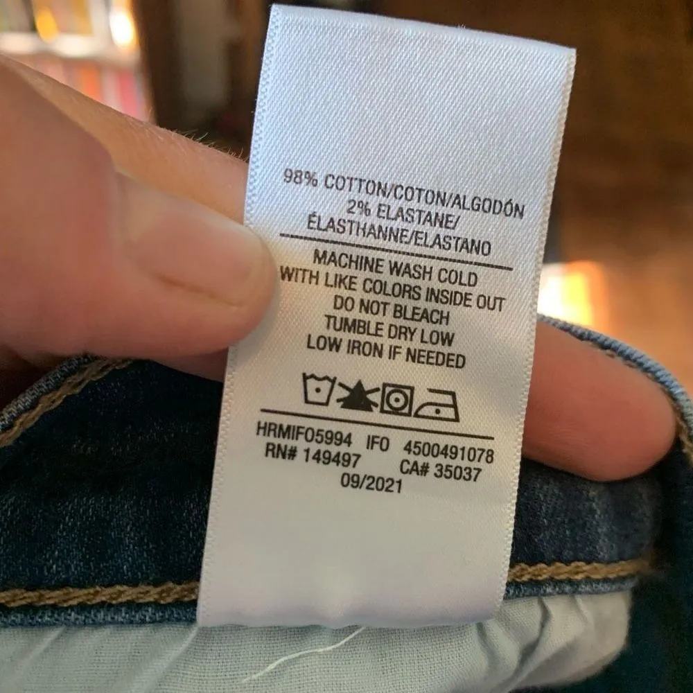 Joe’s Jeans medium wash cropped size 31 normcore jeans - Image 3