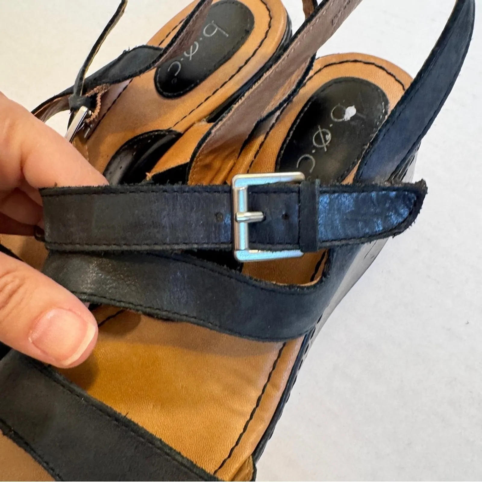 BOC Black Leather Strappy Wedge Sandals Womens 7 Comfort Shoes Beachy Summer - Image 7