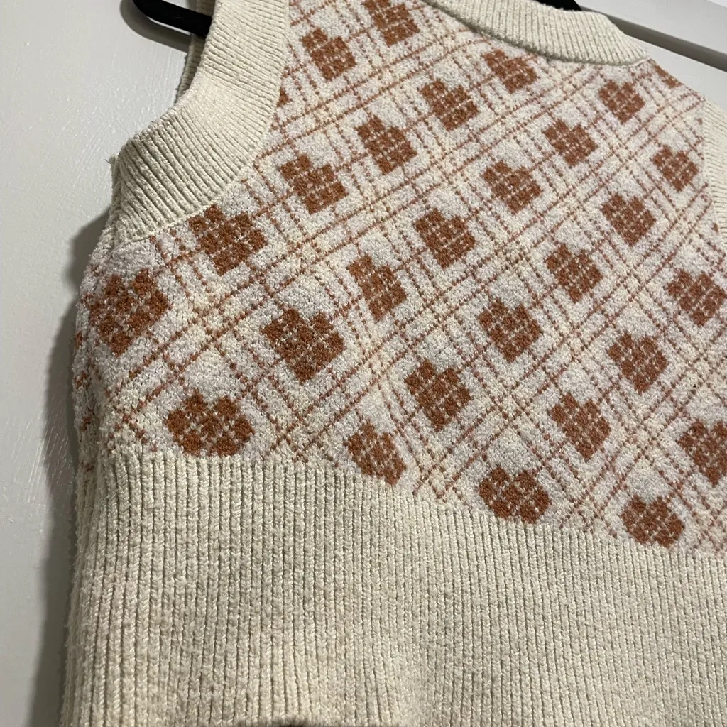 Arizona Jean Co. Preppy Brown & Cream Plaid Sleeveless V-Neck Sweater Vest - S - Image 10