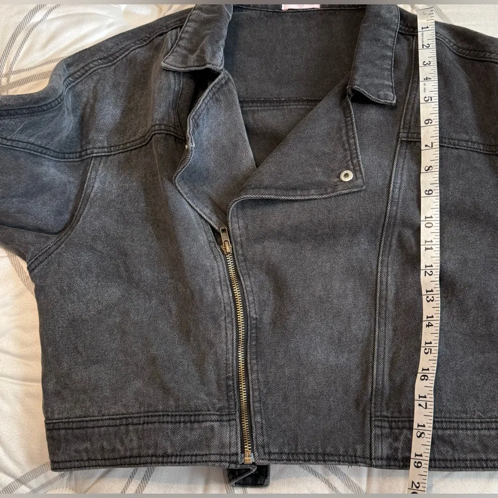 Pink Lily walk the walk black acid wash Denim Jacket - Image 6