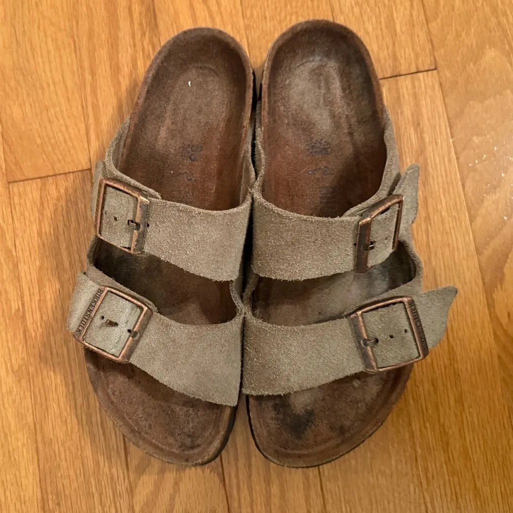 Birkenstock Arizona Soft Footbed Sandals in Taupe Suede - Image 3