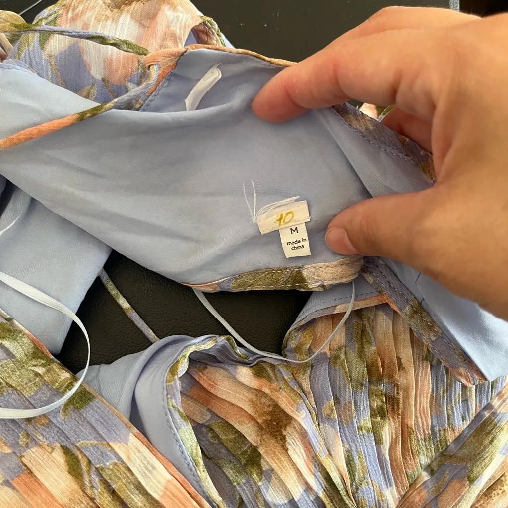 NEW ASTR Noya Floral Ruffle Maxi Slit‎ Dress Size Medium Revolve - Image 9