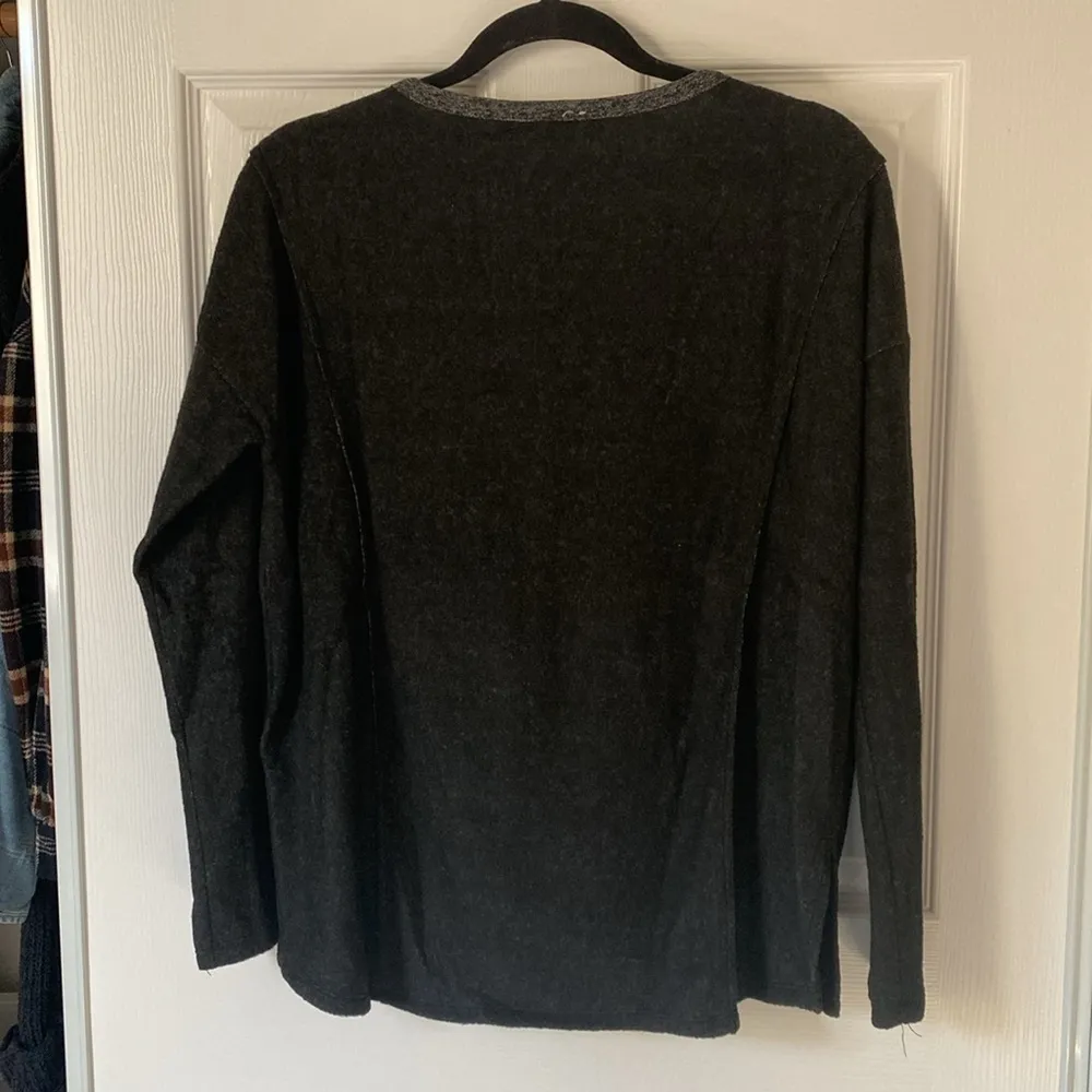 Hem & Thread Gray Washed Black Light Sweater Long Sleeve Top - Image 5