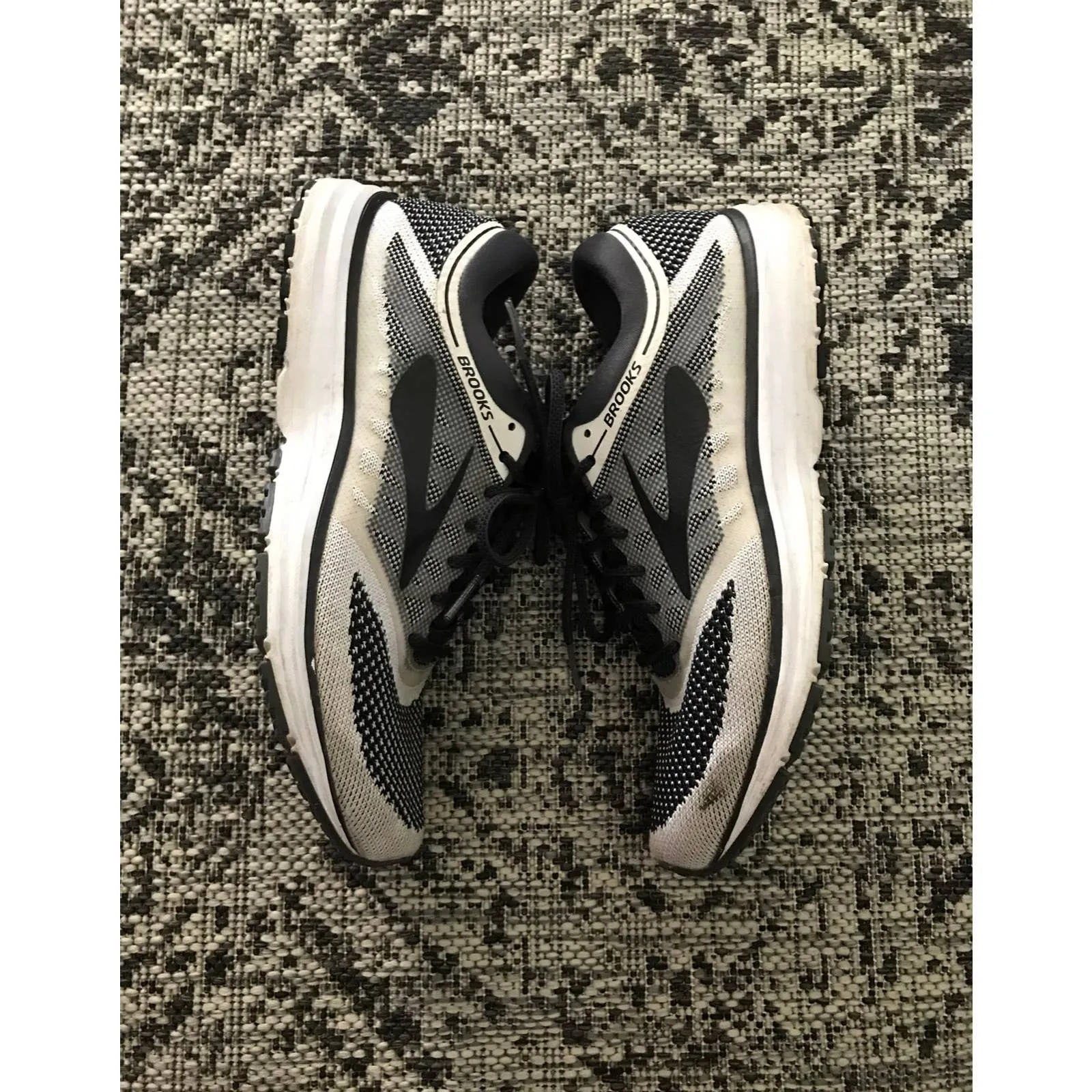 Brooks Revel‎ womens 11 - Image 5