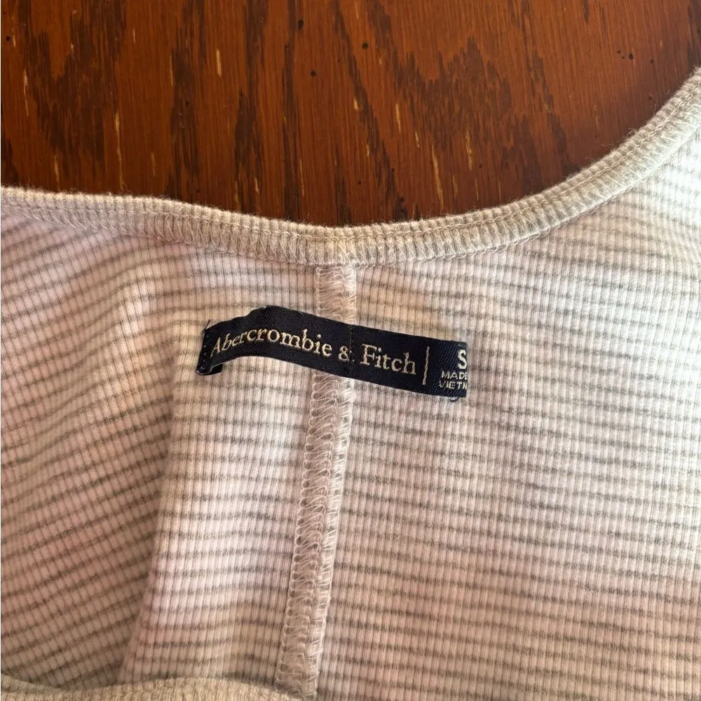 Abercrombie gray and white stripe tank top size small cotton blend - Image 2