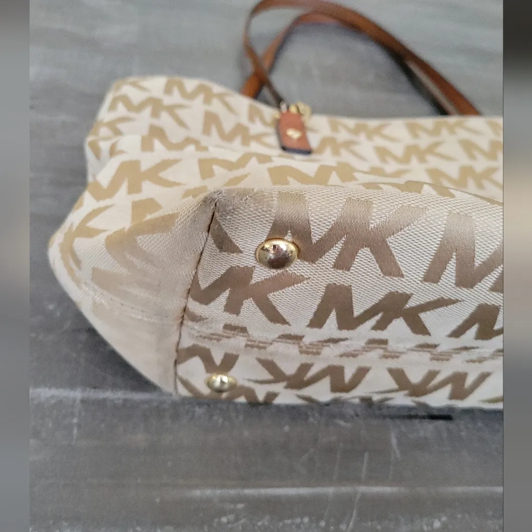 Michael Kors Cream and Brown Tote Bag Set * Flawed* - Image 7