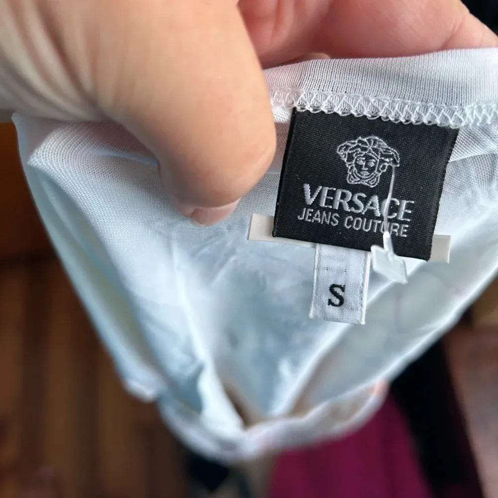 VERSACE JEANS COUTURE VINTAGE 90s WOMENS CASINO TEE White - Image 5