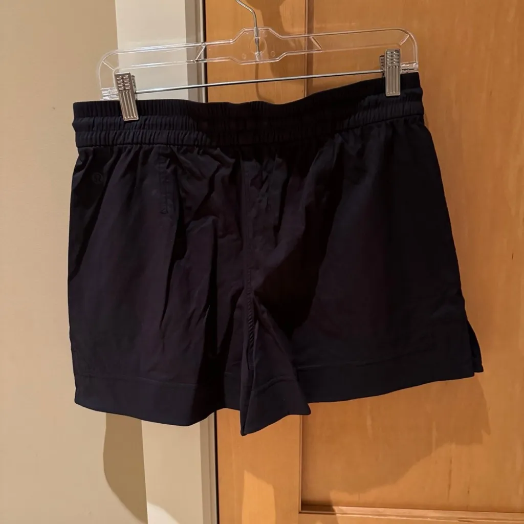 Lululemon Lightweight HR Short 3.5" - Image 4