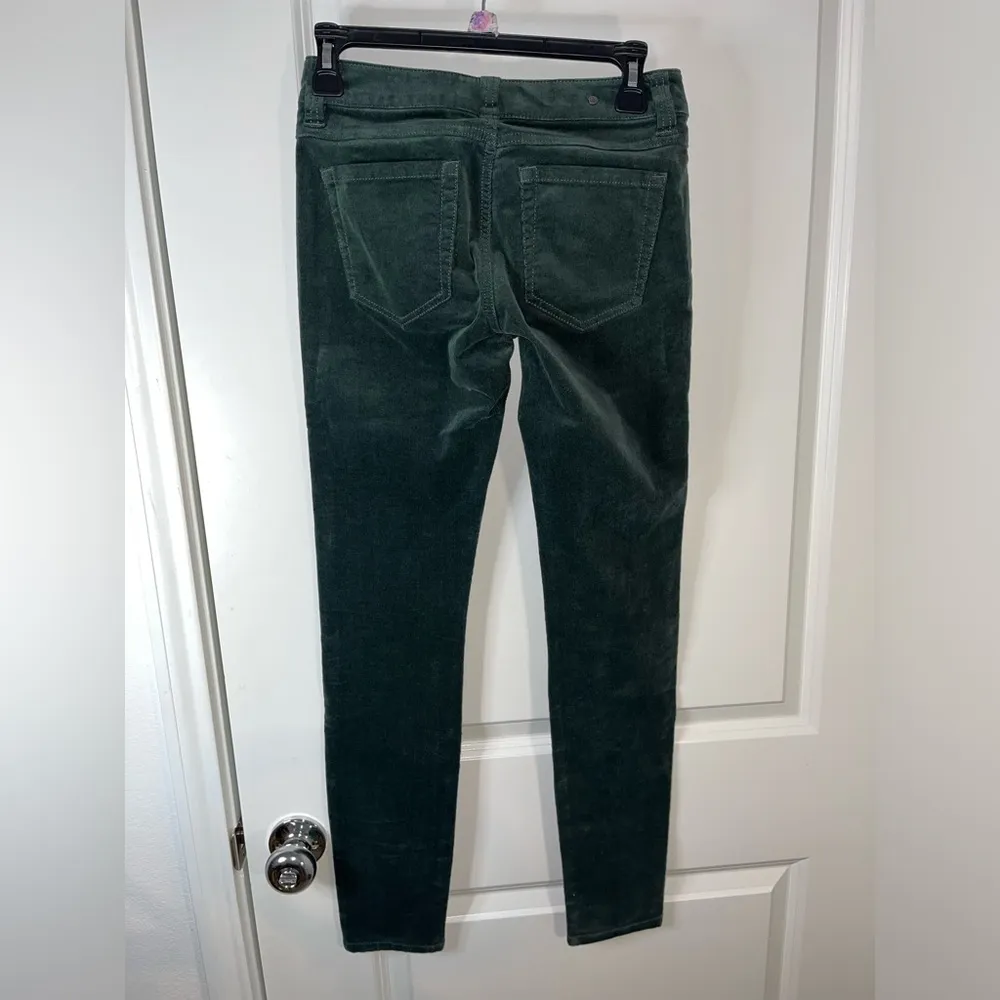 Cabi Soft Ribbed Corduroy Velvet Emerald Green Textured Fitted Skinny Jeans Sz 0 - Image 2