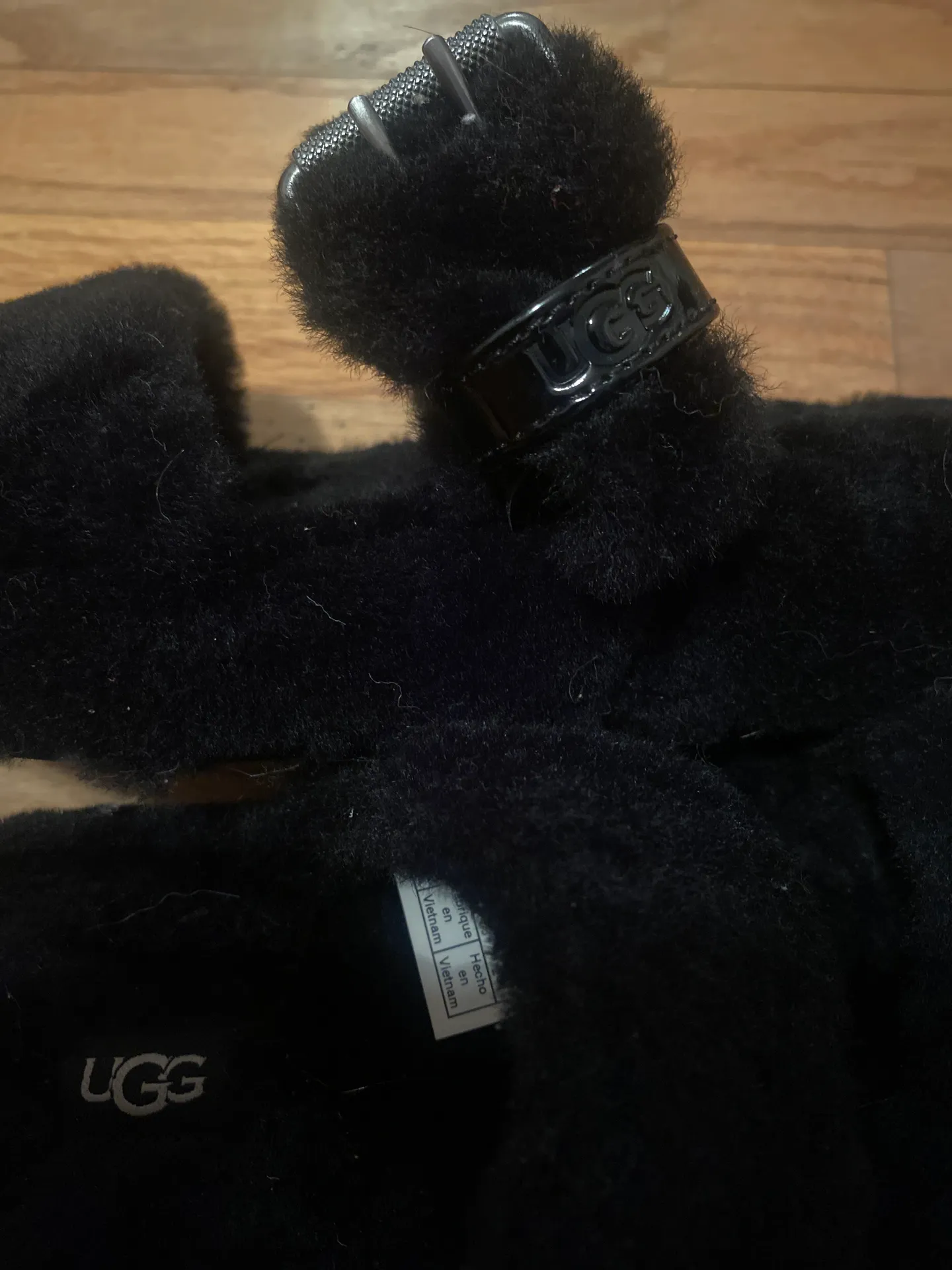 UGG Slippers - Image 2