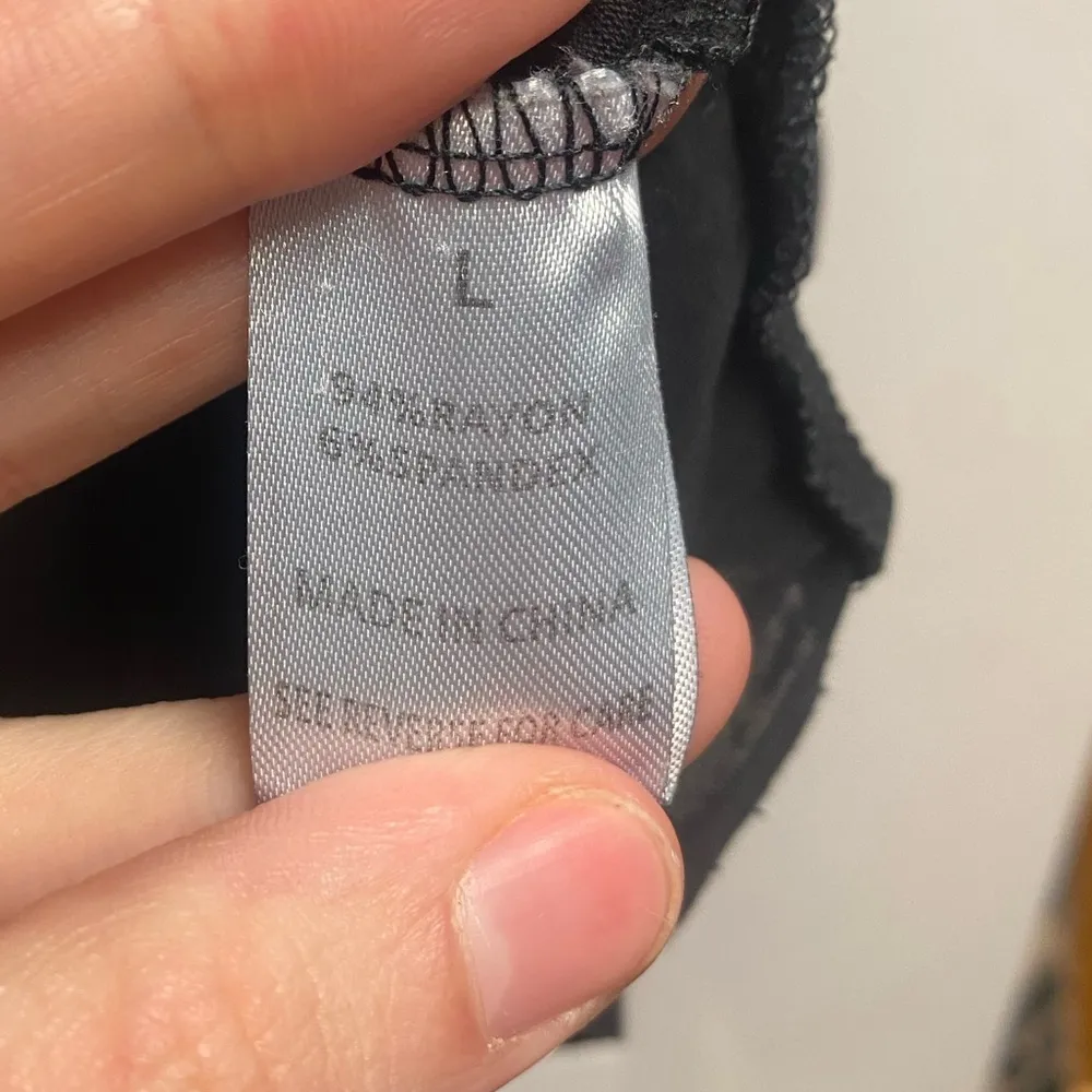 💕 2 For $10 Wishlist Boutique Brand Black Peplum/Ruffle Tunic Top Size Large - Image 3