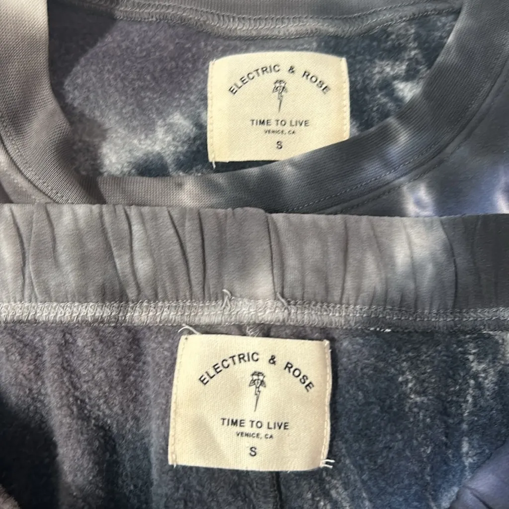 Electric & Rose Two Piece Atlas Sweatshirt and Justice Sweatpants Set NWT Blue - Image 7