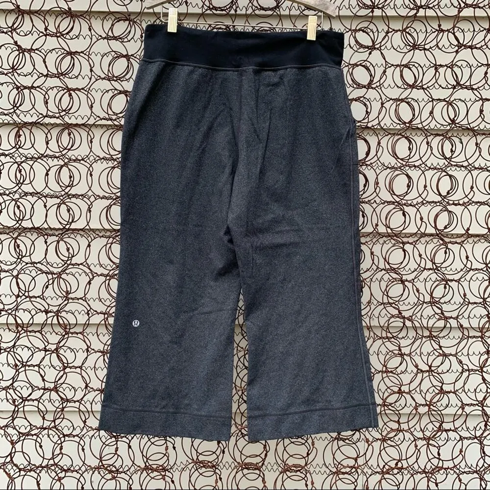 Lululemon Still Crop wide leg gray black 6? - Image 2