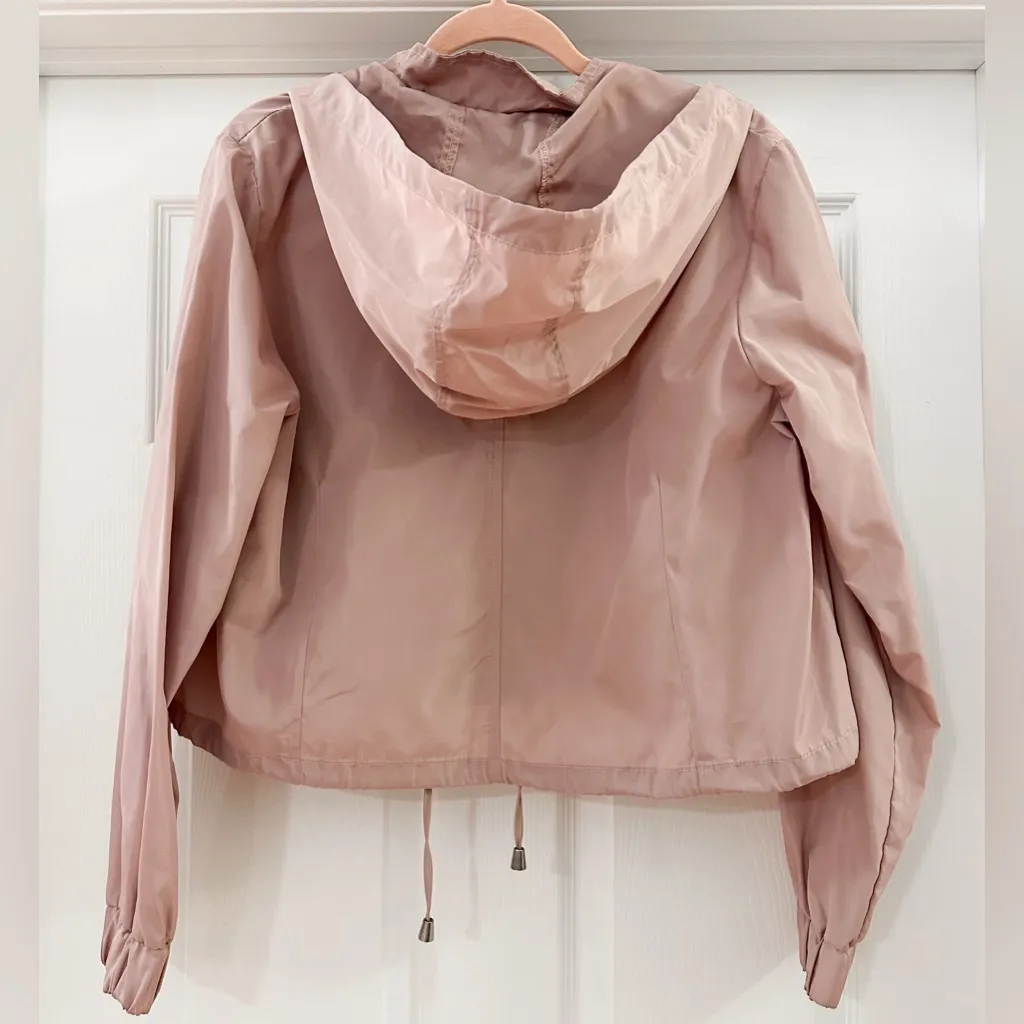 Ci Sono Cropped Hooded Windbreaker Jacket Blush Pink full zip - Image 3