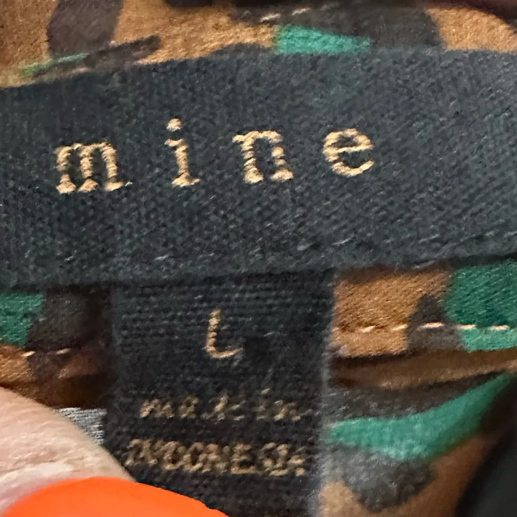 Size Large Green Brown Leopard Crop Top front tie Button Down Light Weight - Image 2