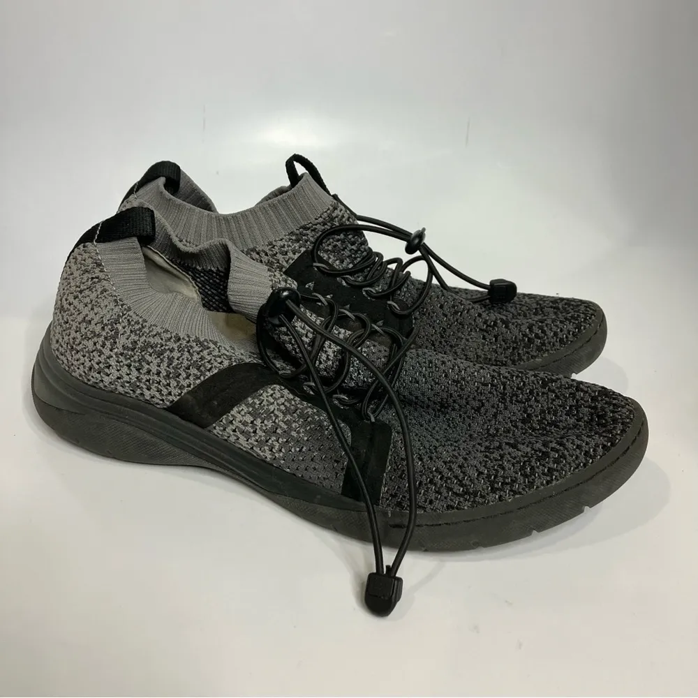 Nurse mates align Torri sneakers gray black womens size 11 work professional - Image 2