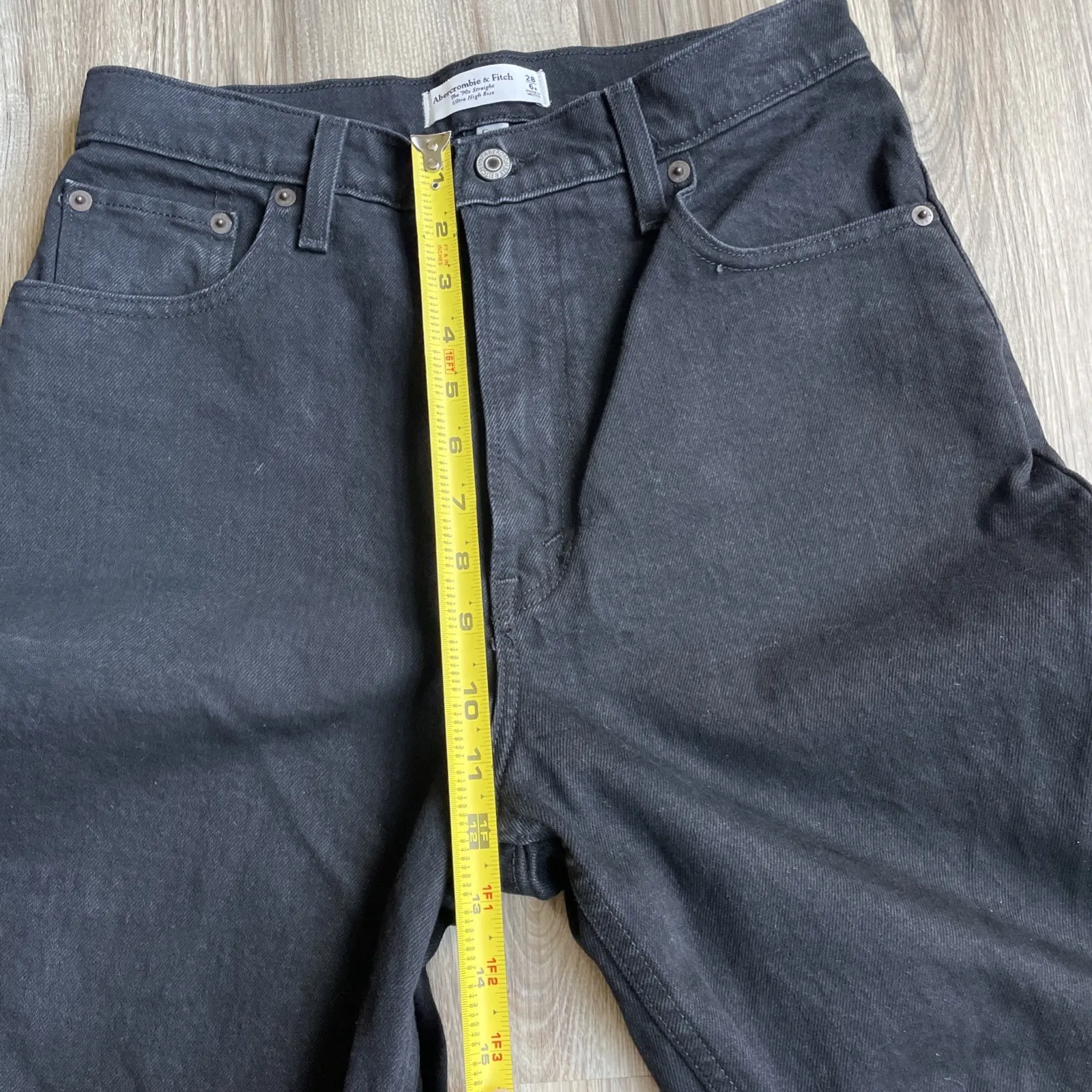 Abercrombie & Fitch The 90's Straight Ultra High Rise Jeans Women's 28 / 6 Black - Image 3