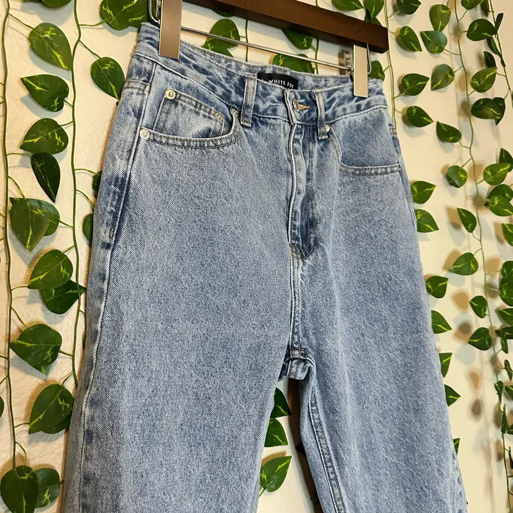 White fox jeans XS - Image 3
