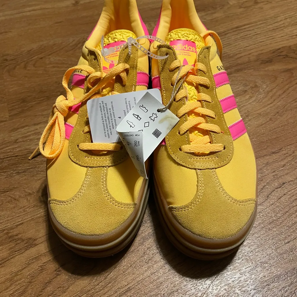 Adidas Originals Gazelle Bold Women's 9.5 Shoes Yellow Lucid Pink IG4387 - Image 2