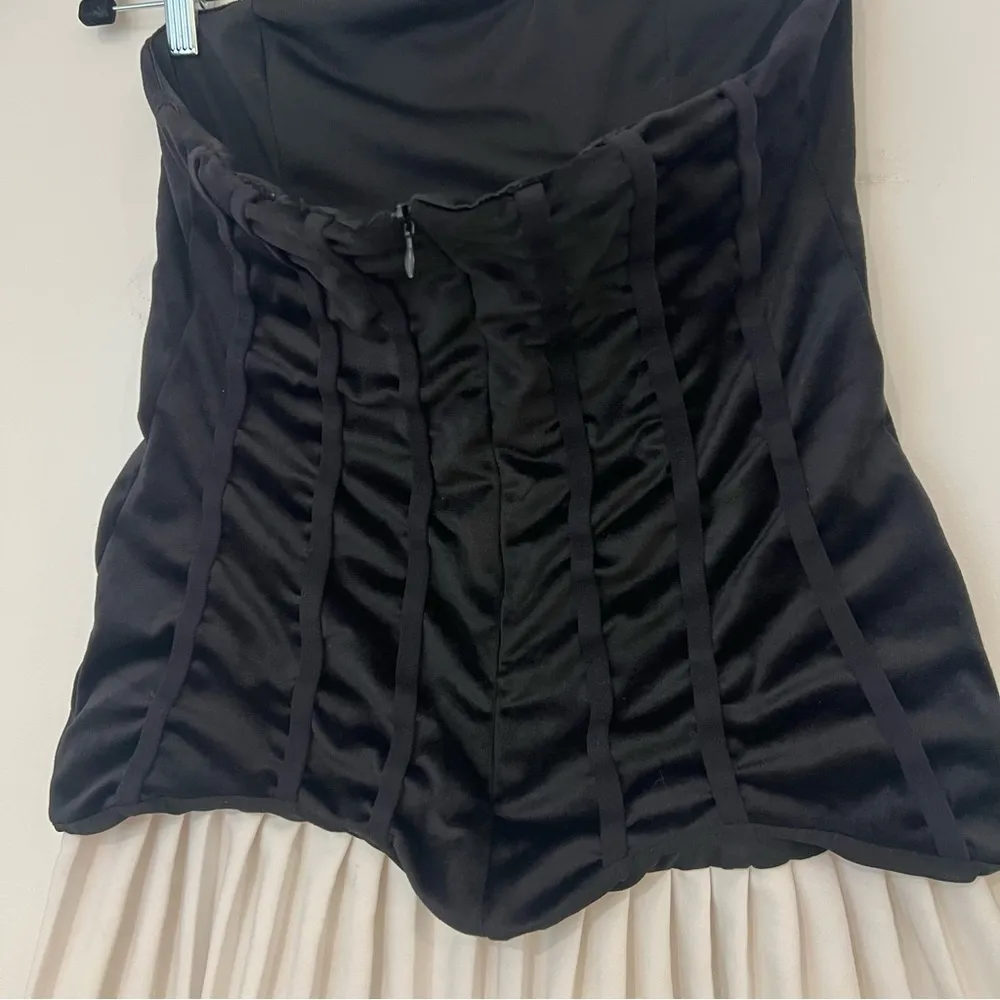 Velvet Black Corset Strapless Mini Dress with White Pleats Size L - Image 7