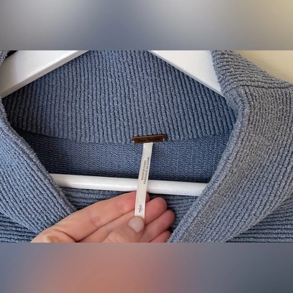 Free People Women's Ottoman Slouchy Sweater Blue Denim Small - Image 4